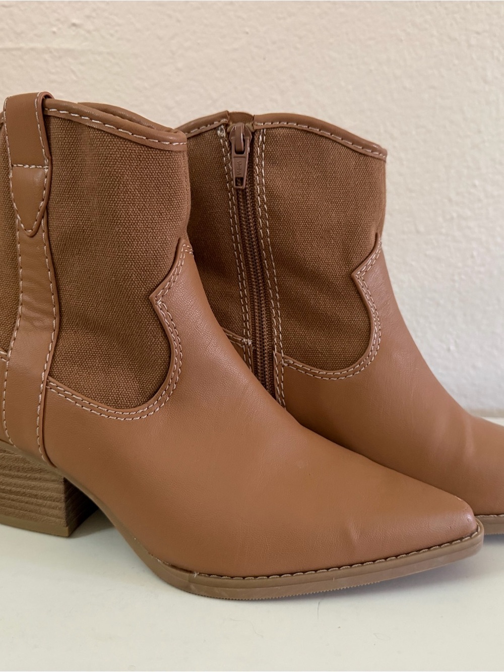 Universal Thread Tan Western-Inspired Ankle Booties